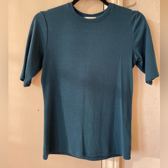 Vince Solid Crewneck Tee - Picture 2 of 5